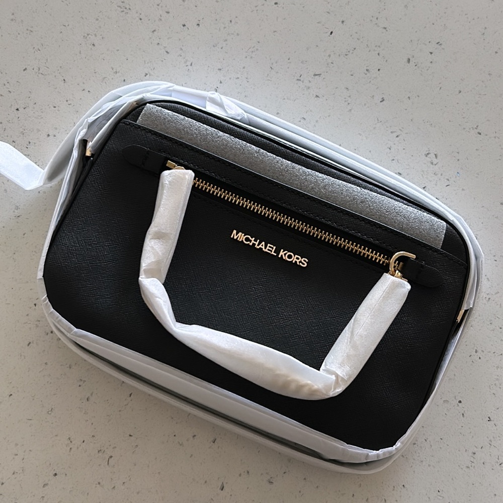 Michael Kors Cross body bag